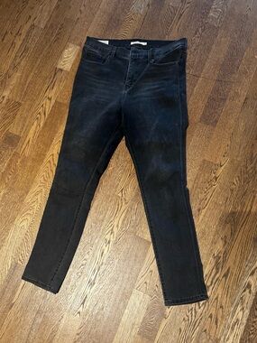Levi’s Black Stretch Skinny Jeans